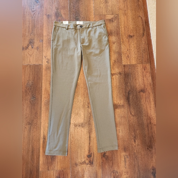 TeeShoppen The Original Performance Pants in Olive | Size 36/36 | NWT - Picture 2 of 13